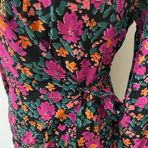 TOPSHOP Wrap Dress - Picture 4 of 8